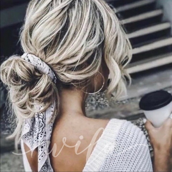 Accessories - Paisley bandanna handkerchief taupe black boho